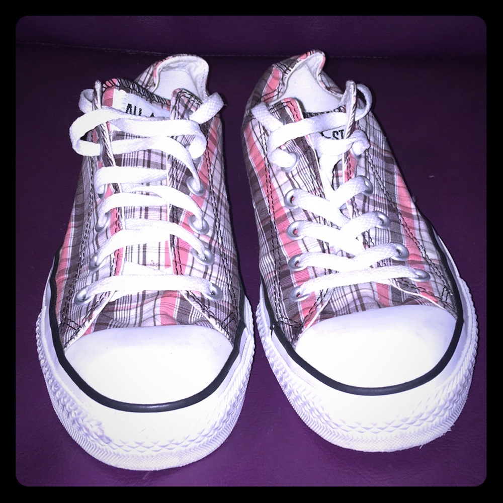 Women’s converse all star plaid size 8